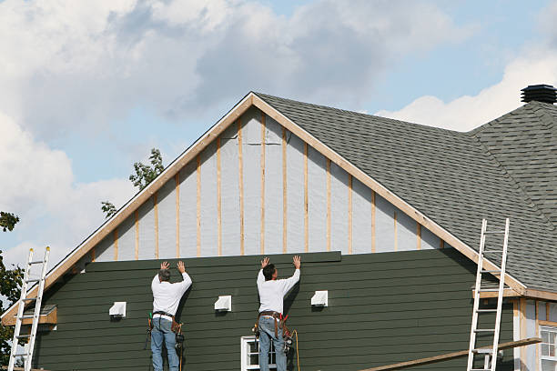 Professional Emergency Siding Repair technician working in Westport, NC